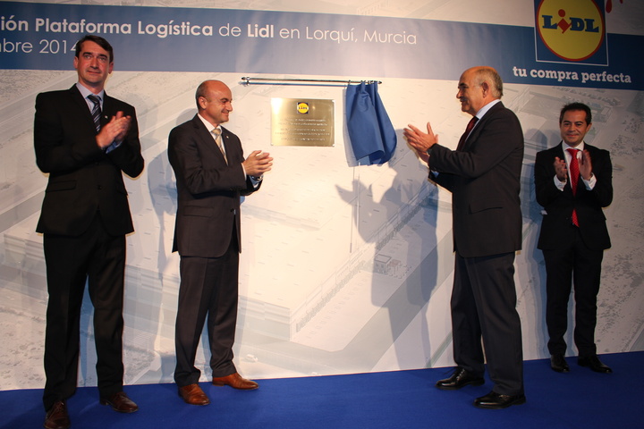 El jefe del Ejecutivo murciano, Alberto Garre, preside el acto de inauguración de la nueva plataforma logística de la empresa Lidl en España, situada en el municipio de Lorquí.III