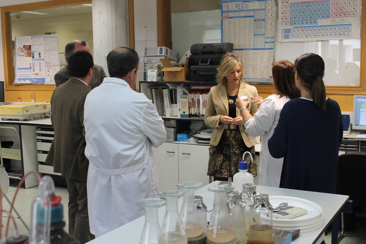 Celia Martínez visita el Centro Tecnológico Nacional de la Conserva