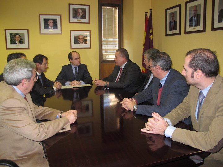 Reunión del consejero de Fomento con el Colegio de Ingenieros de Caminos, Canales y Puertos de Murcia