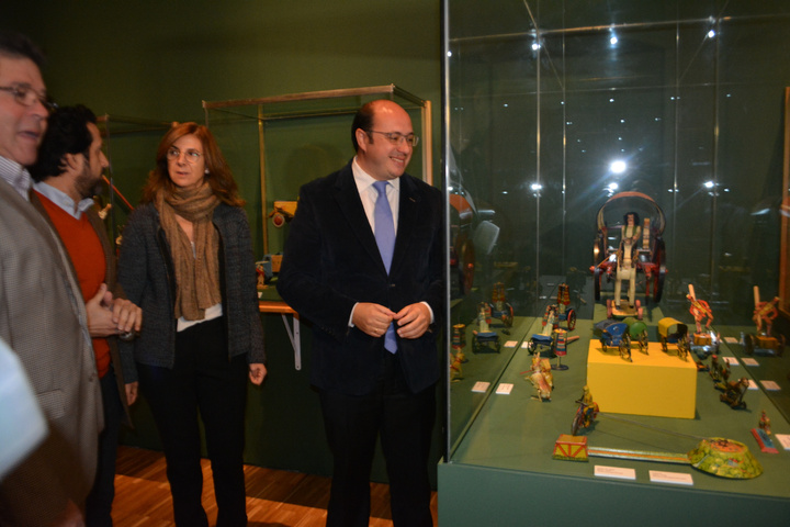 Exposición 'Juguetes para barbudos'