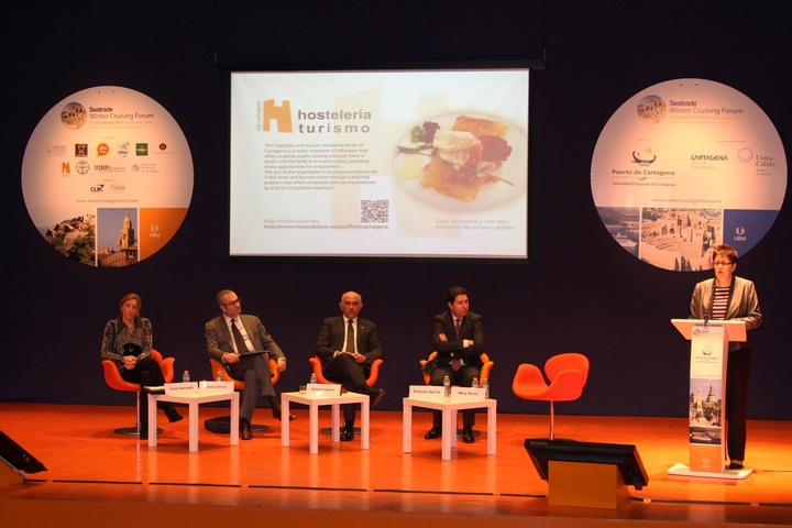 Inauguración de la III edición del 'Seatrade Winter Cruising Forum'.II