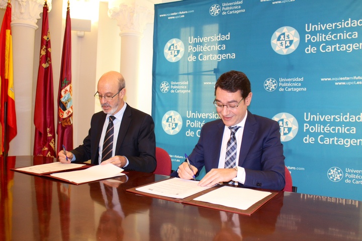 Firma del convenio para impulsar la realización de prácticas de alumnos de la UPCT en empresas