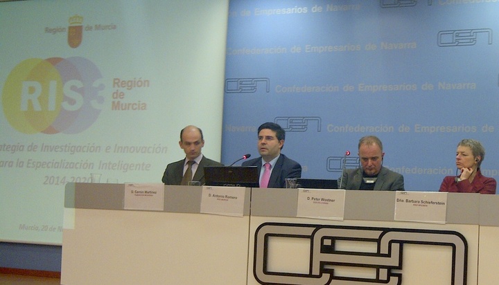 La Región de Murcia presenta la estrategia RIS3Mur en la Confederación de Empresarios de Navarra