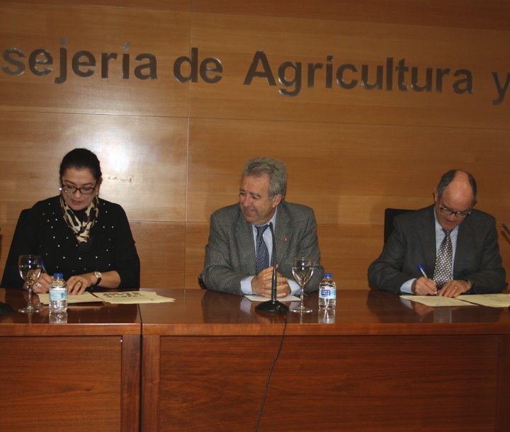 De izda a dcha. Esher G&oacute;mez, Antonio Cerd&aacute; y Adri&aacute;n Mart&iacute;nez