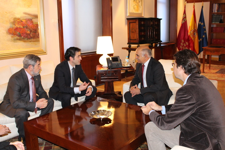 El presidente Alberto Garre recibió hoy al presidente del Consejo General de la Ingeniería Técnica Industrial