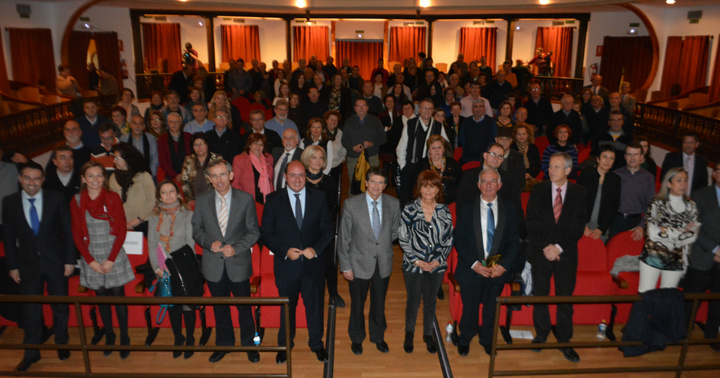 Acto de homenaje a los docentes que se retiran del servicio activo
