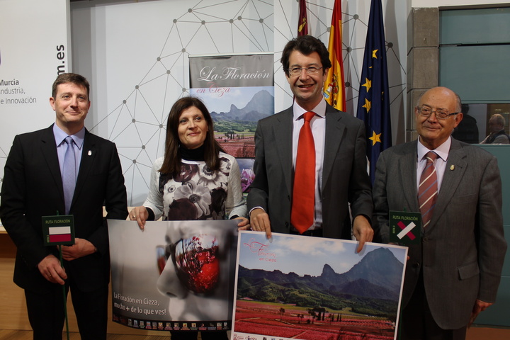 Juan Carlos Ruiz presenta la programación de la 'Floración en Cieza'