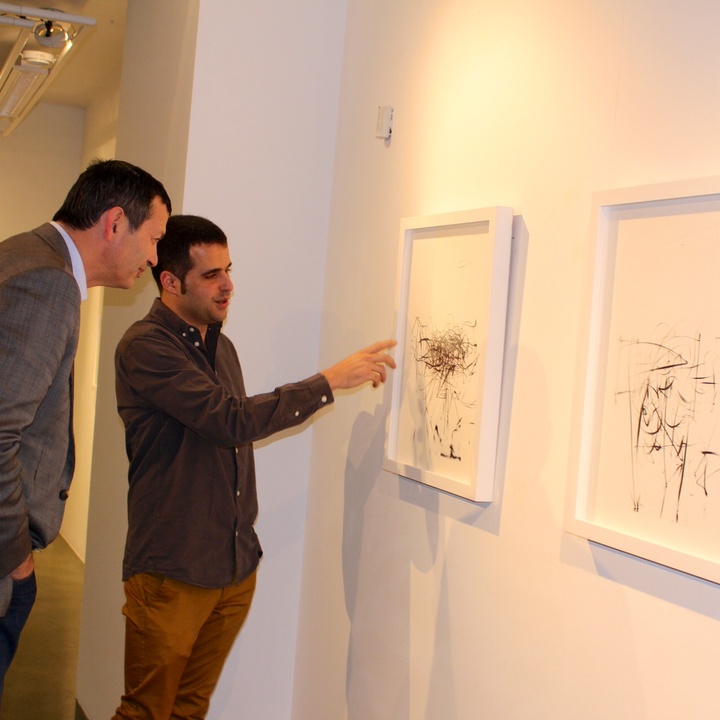 Inauguración de la exposición 'Luz negra' en el Laboratorio de Arte Joven