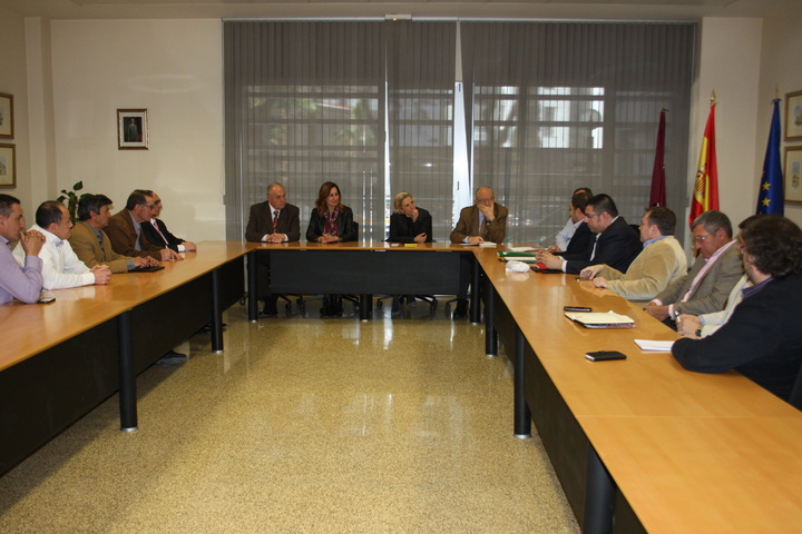 Reunión de la consejera de Agricultura y Agua con la organización agraria ASAJA (Asociación Agraria de Jóvenes Agricultores)