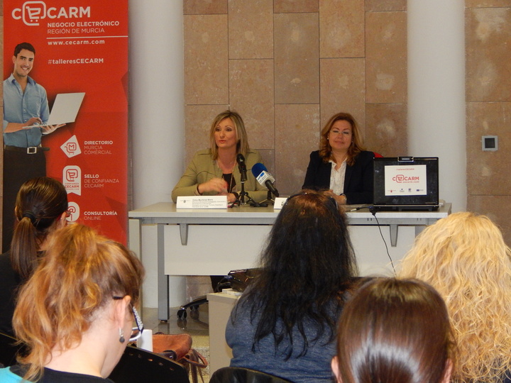 Celia Martínez inaugura el taller CECARM San Pedro del Pinatar