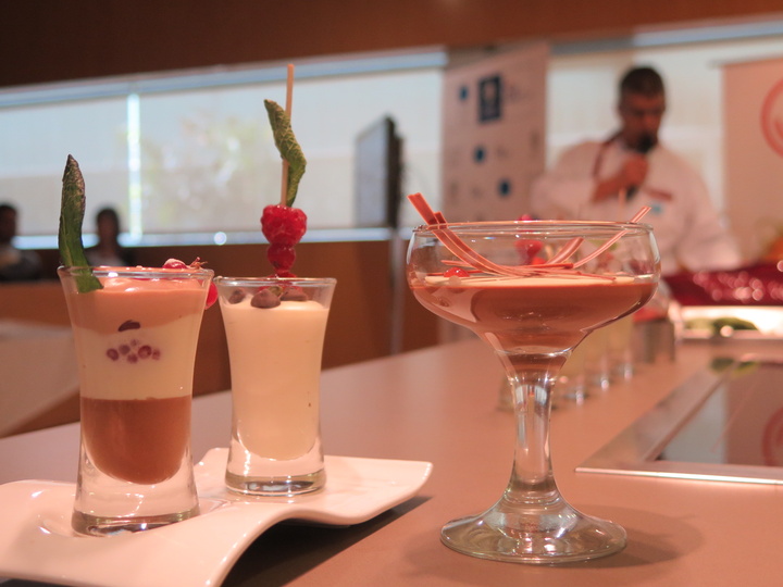 El Centro de Cualificación Turística acoge un taller dedicado al chocolate dentro del ciclo 'Entre cocineros'