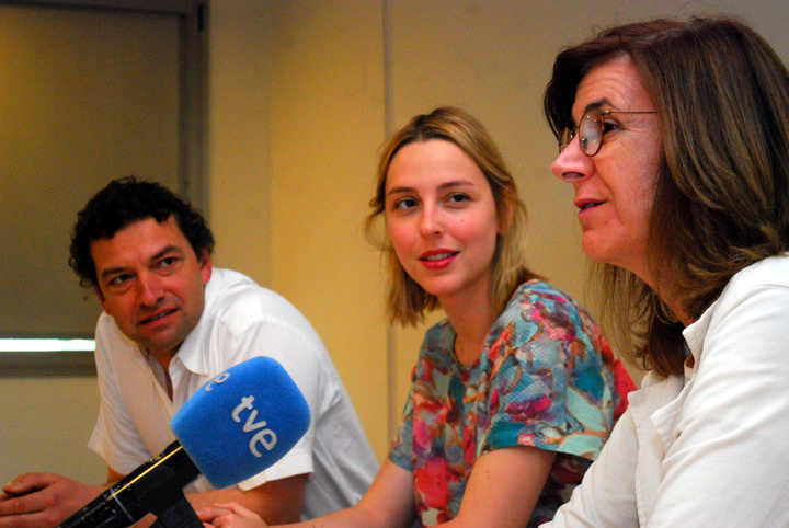 La directora general del ICA, Marta López-Briones, con la pianista Judith Jáuregui y el director de orquesta Kaspar Zehnder