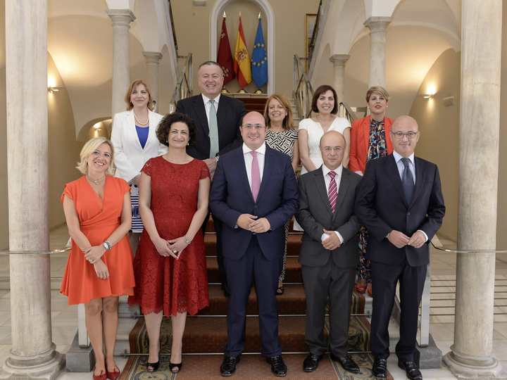 El jefe del Ejecutivo regional, Pedro Antonio Sánchez, presidió hoy el acto de toma de posesión de los miembros del Consejo de Gobierno.