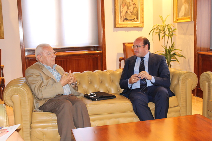 El presidente de la Comunidad recibe al presidente del Consejo de la Transparencia de la Región