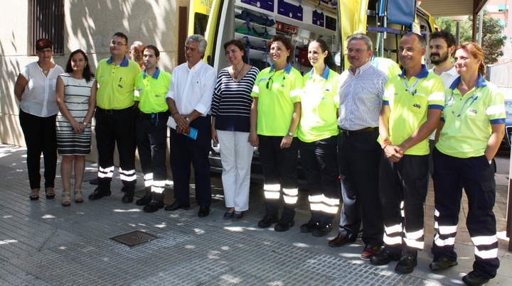 La consejera de Sanidad, Encarna Guillén, visita la sede de la Gerencia de Emergencias y Urgencias Sanitarias 061 de la Región de Murcia (1)