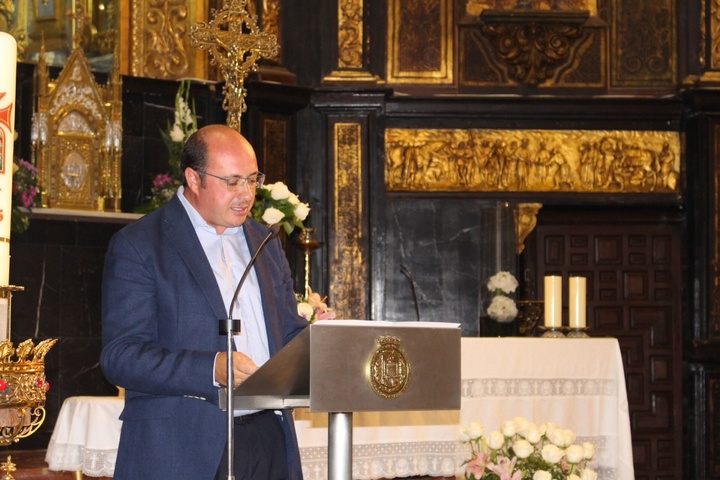 El presidente de la Comunidad, Pedro Antonio Sánchez, pronunció anoche el pregón de la 'Feria Chica' de Lorca, con motivo de las fiestas patronales de la Virgen de las Huertas.