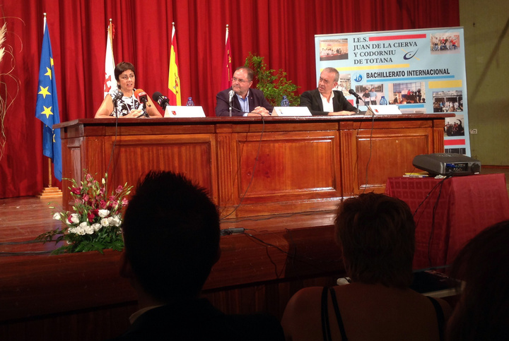 X Aniversario del Bachillerato Internacional en el IES Juan de la Cierva de Totana