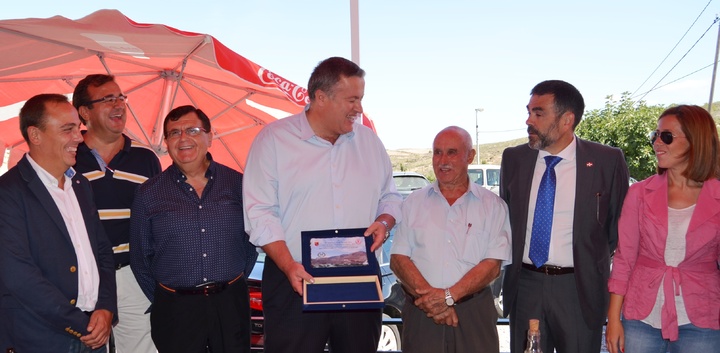 Inauguración de las bahías de parada y estacionamiento en la carretera RM-E22, que comunica Cartagena con La Azohía (3)
