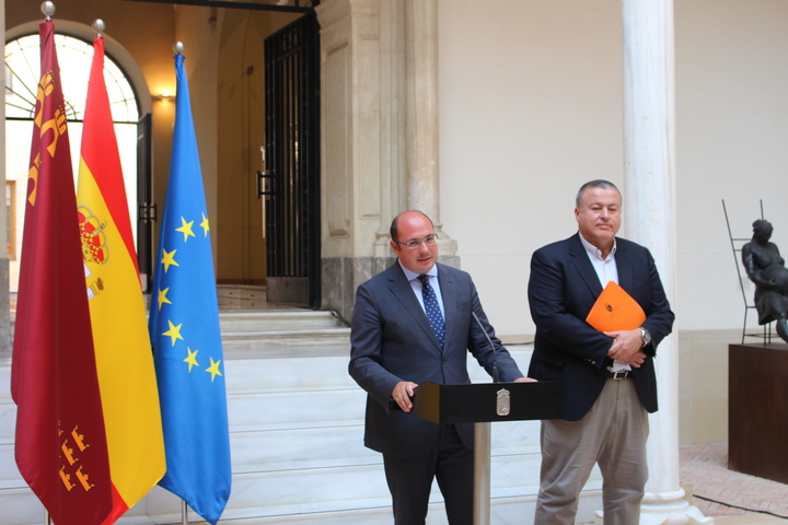 Comparecencia del presidente de la Comunidad sobre el Aeropuerto Internacional de la Región de Murcia (2)