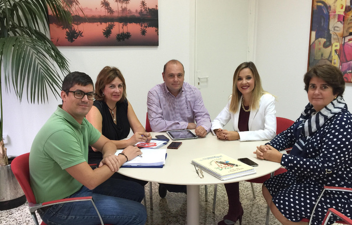 La directora general de Discapacidad y Mayores, Ana Guijarro se reúne con la presidenta del Comité Español de Representantes de Personas con Discapacidad, CERMI, para impulsar Ley de Garantías y Derechos de las Personas con Discapacidad