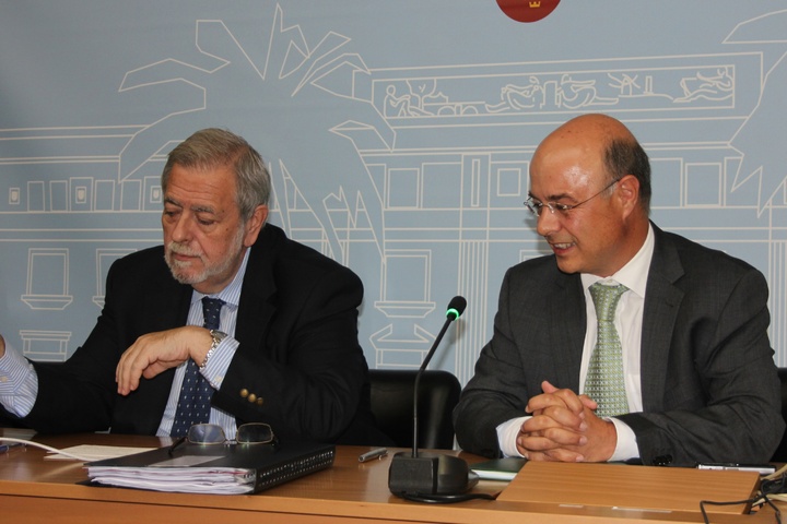 Consejero de Hacienda, Andrés Carrillo y Secretario de Estado de Administraciones Públicas