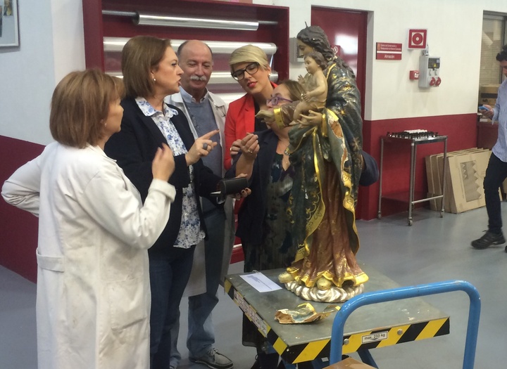 Restauración de la Virgen del Rosario de Santomera/1