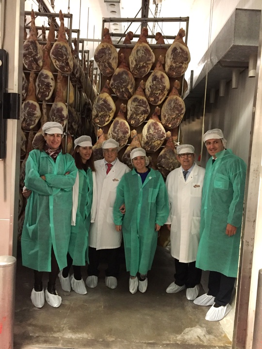 La consejera Adela Martínez-Cachá visita la empresa ElPozo Alimentación