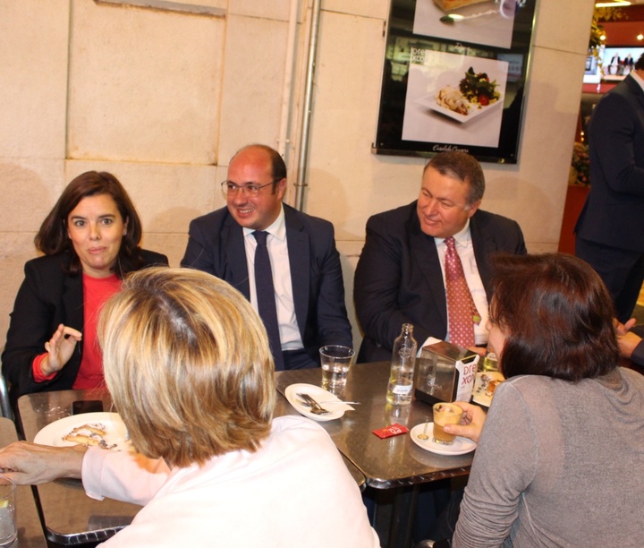 El jefe del Ejecutivo regional, Pedro Antonio Sánchez, se reunió hoy con la vicepresidenta del Gobierno de España, Soraya Sáenz de Santamaría. II
