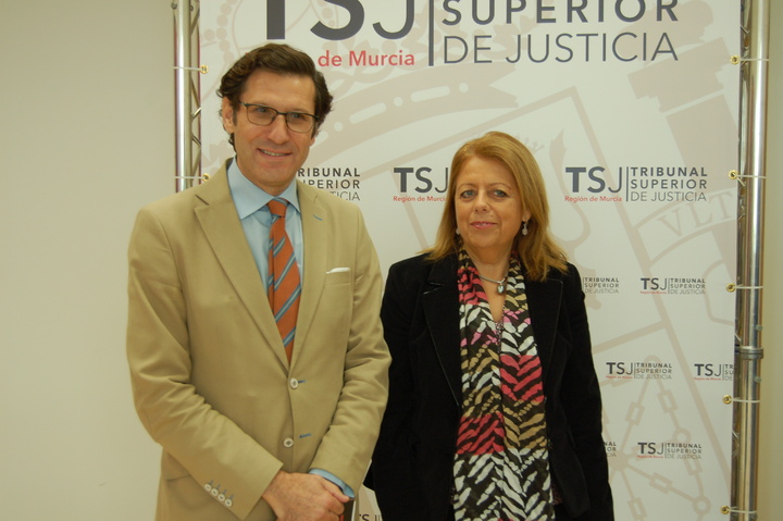 La Comunidad y el TSJ presentan una nueva edición de 'Educando en Justicia' / 2