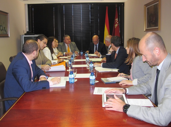 Reunión sobre la Zona de Actividades Logísticas de Murcia