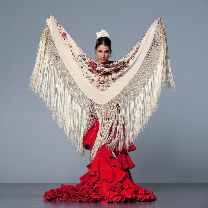 La bailaora Mónica Iglesias, que actuará junto al murciano Pablo Egea en el Archivo General de la Región