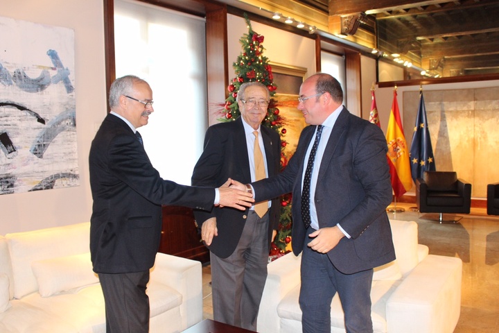 El presidente de la Comunidad se reúne con el presidente de la Fundación Antonio Campillo. II