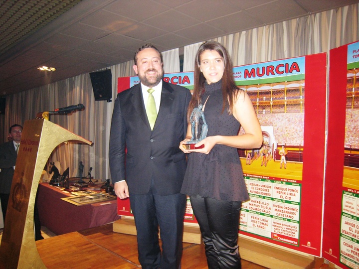 El consejero de Presidencia, Juan Antonio De Heras, presidió la entrega de los Premios Taurinos 'Feria de Murcia' (2)