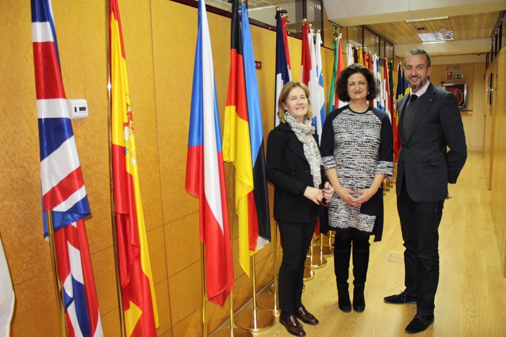 Reunión con la directora de la Representación de la Comisión Europea en España