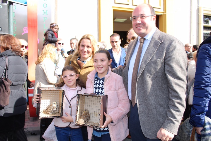 El presidente de la Comunidad participa en la festividad de San Antón (2)