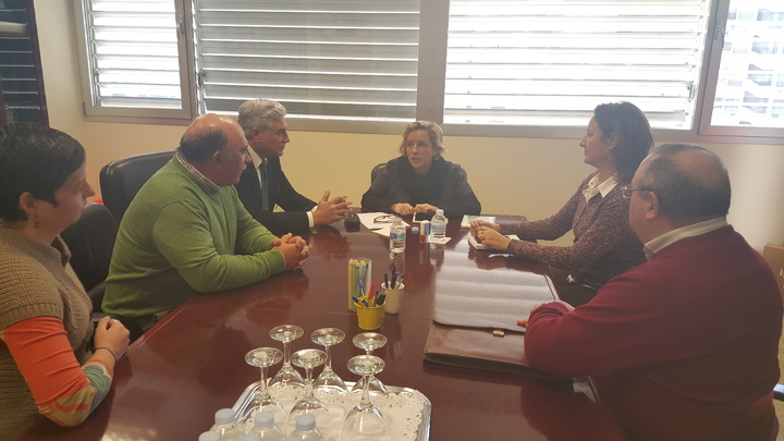 La consejera Adela Martínez-Cachá se reúne con la Asociación de Criadores de Caballos de Razas Puras de la Región