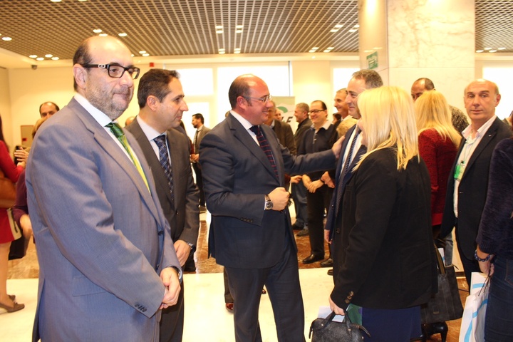 El presidente de la Comunidad clausura el VIII Congreso de la Central Sindical Independiente y de Funcionarios (3)