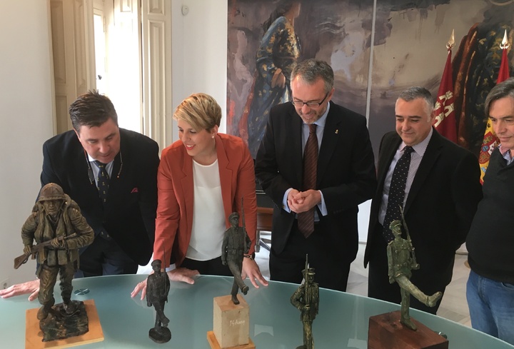 Noelia Arroyo muestra el apoyo del Gobierno regional para el homenaje que se realizará en Cartagena al cuerpo de Infantería de Marina. II