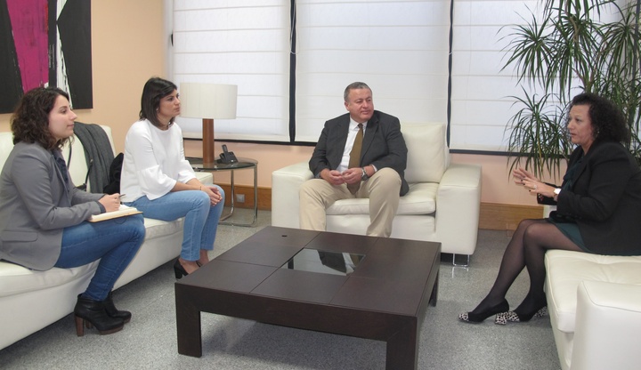 El consejero de Fomento se reúne con la alcaldesa de Santomera