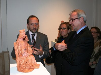 El presidente de la Comunidad Autónoma, Ramón Luis Valcárcel, presidió la inauguración de la exposición 'Sueños Barrocos' del escultor cartagenero Juan José Quirós (2)