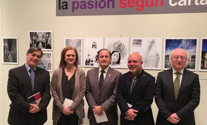 Presentación de la exposición de fotografías 'La Pasión Según Cartagena'