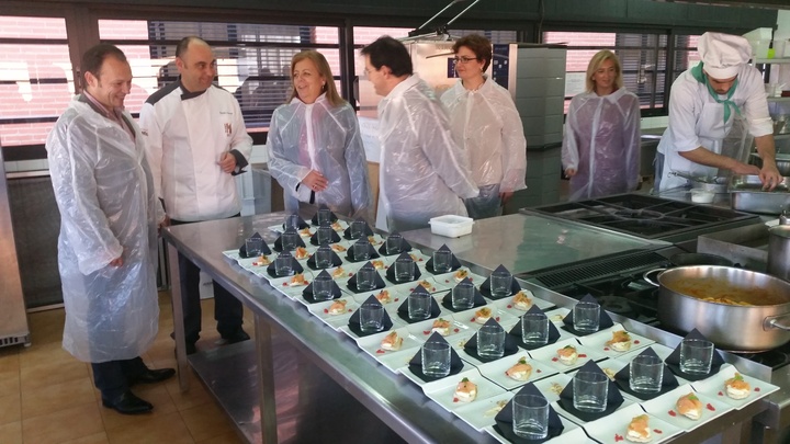 La consejera de Educación visita el Centro Integrado de Formación Profesional de la Escuela de Hostelería y Turismo de Cartagena II