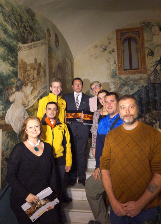 Presentación pinturas rupestres en la cueva de Yéchar (Mula)