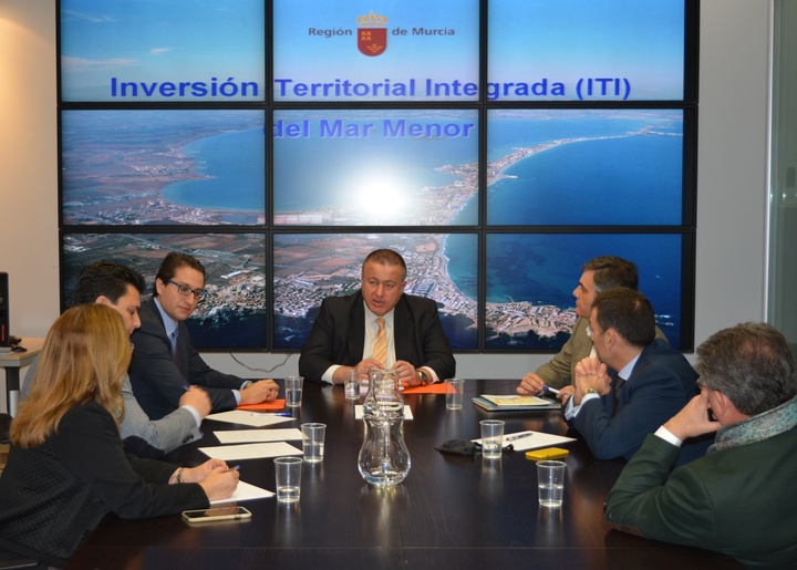 El consejero de Fomento se reúne con los alcaldes de Cartagena, San Javier, Los Alcázares y San Pedro del Pinatar para impulsar la ITI del Mar Menor