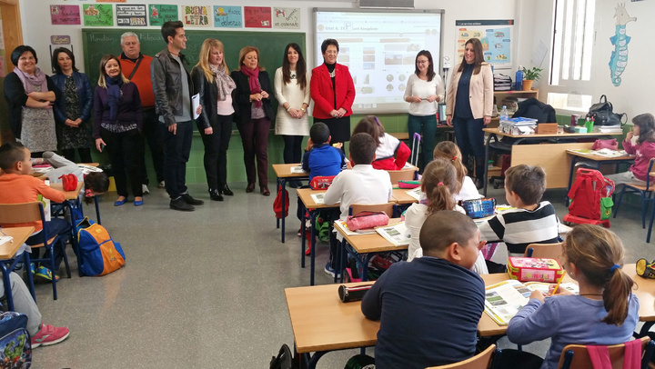 Jornada de trabajo en Mazarrón para abordar y analizar proyectos educativos en este municipio relacionados con mejoras en infraestructuras educativas.