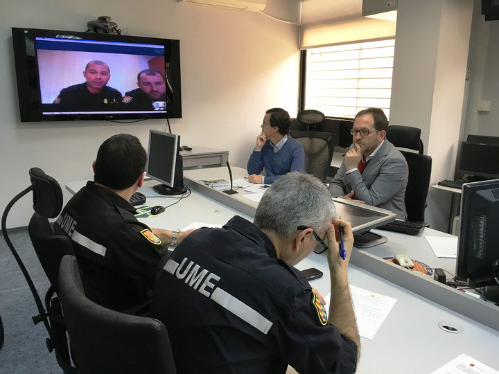 Reunión con la Unidad Militar de Emergencias (2)