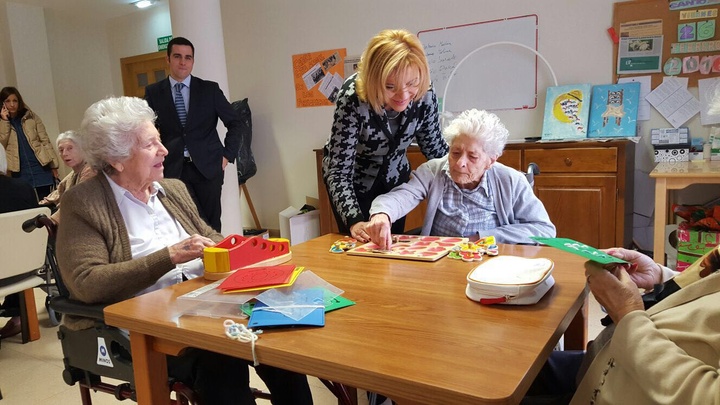 Visita a la residencia de personas mayores 'Caser Residencial Santo Ángel'