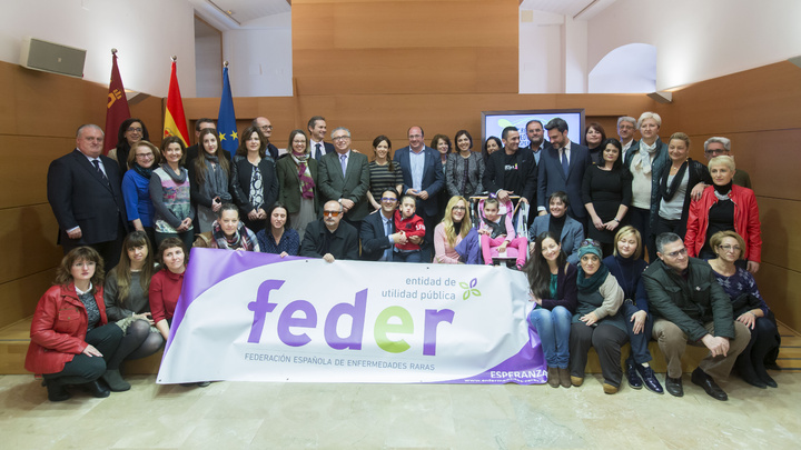El jefe del Ejecutivo regional, Pedro Antonio Sánchez, preside el acto conmemorativo del Día Mundial de las Enfermedades Raras (2)