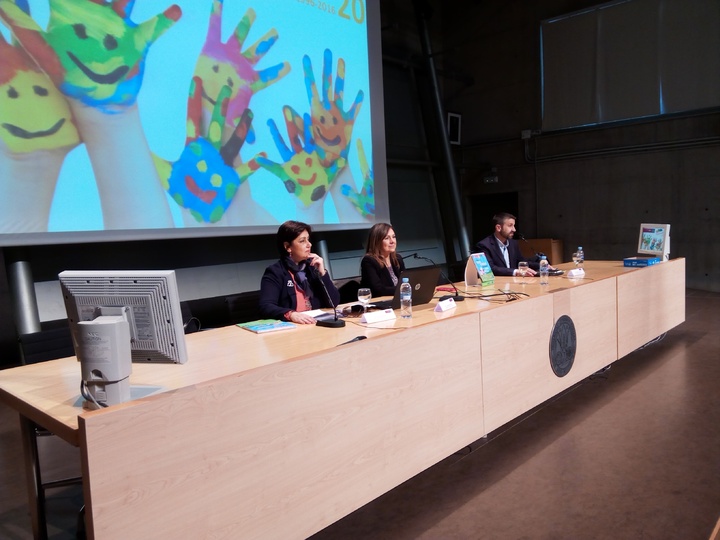 Presentación del programa 'Patios y parques dinámicos' (1)