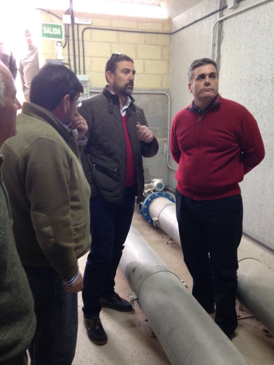 Andrés Martinez visita la comunidad de regantes Miraflores en Jumilla